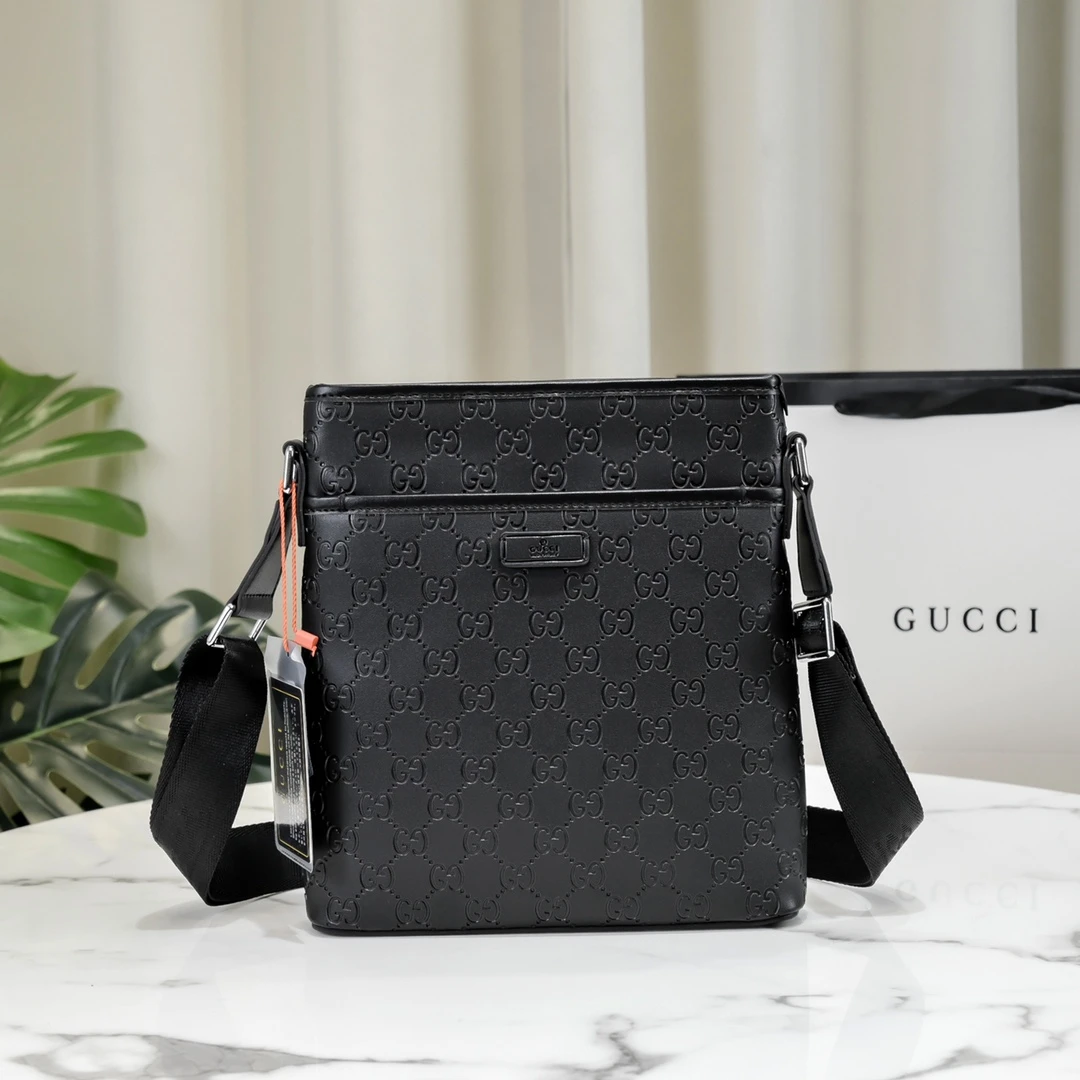 Montblanc Bag — e3b3d3a0