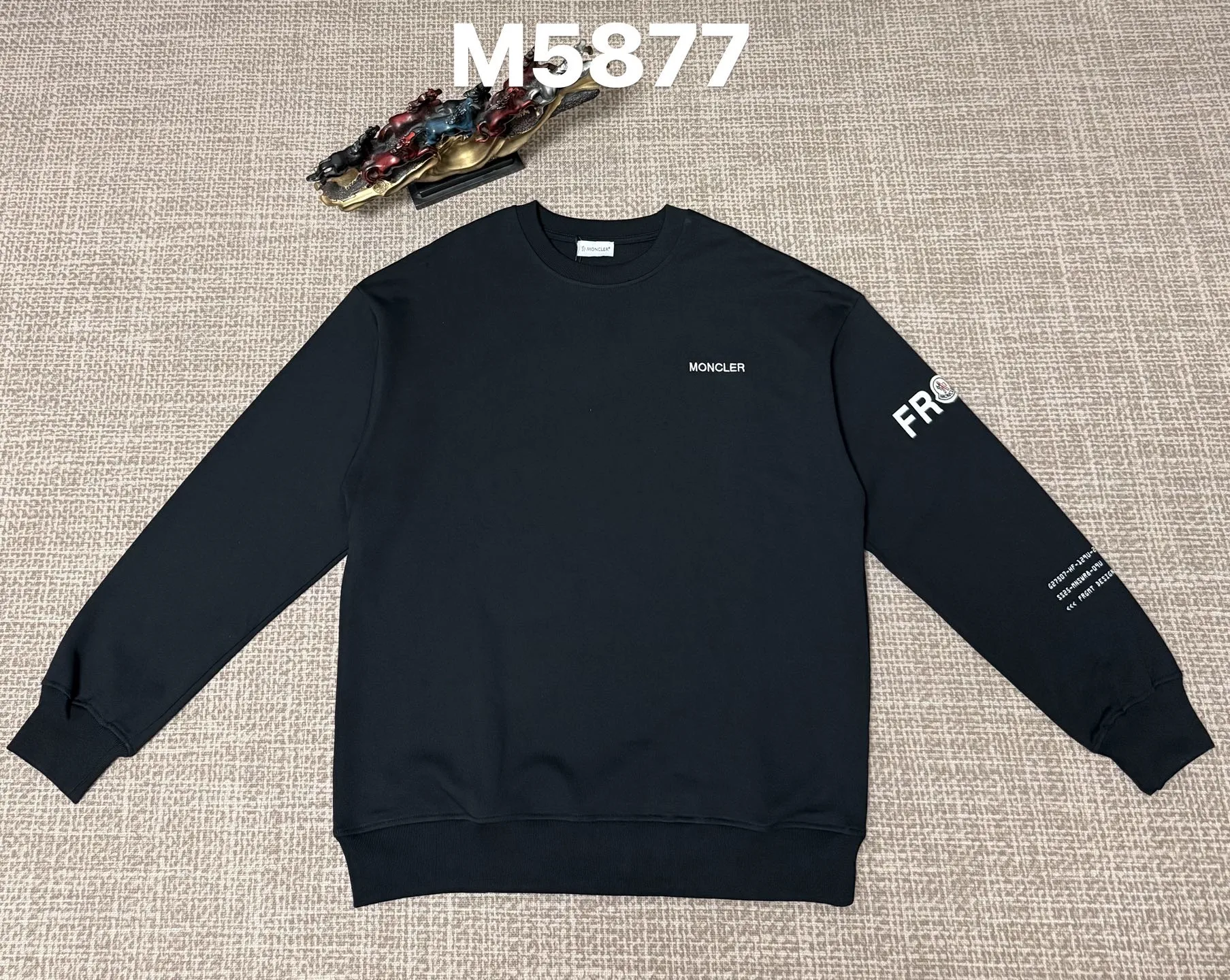 Moncler Sweatshirts — bda32942