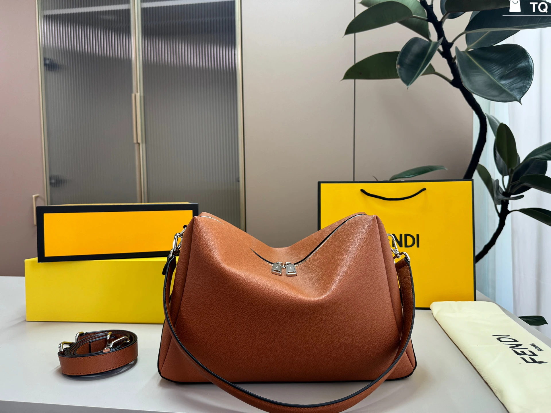 Fendi Bag — 12fa8626