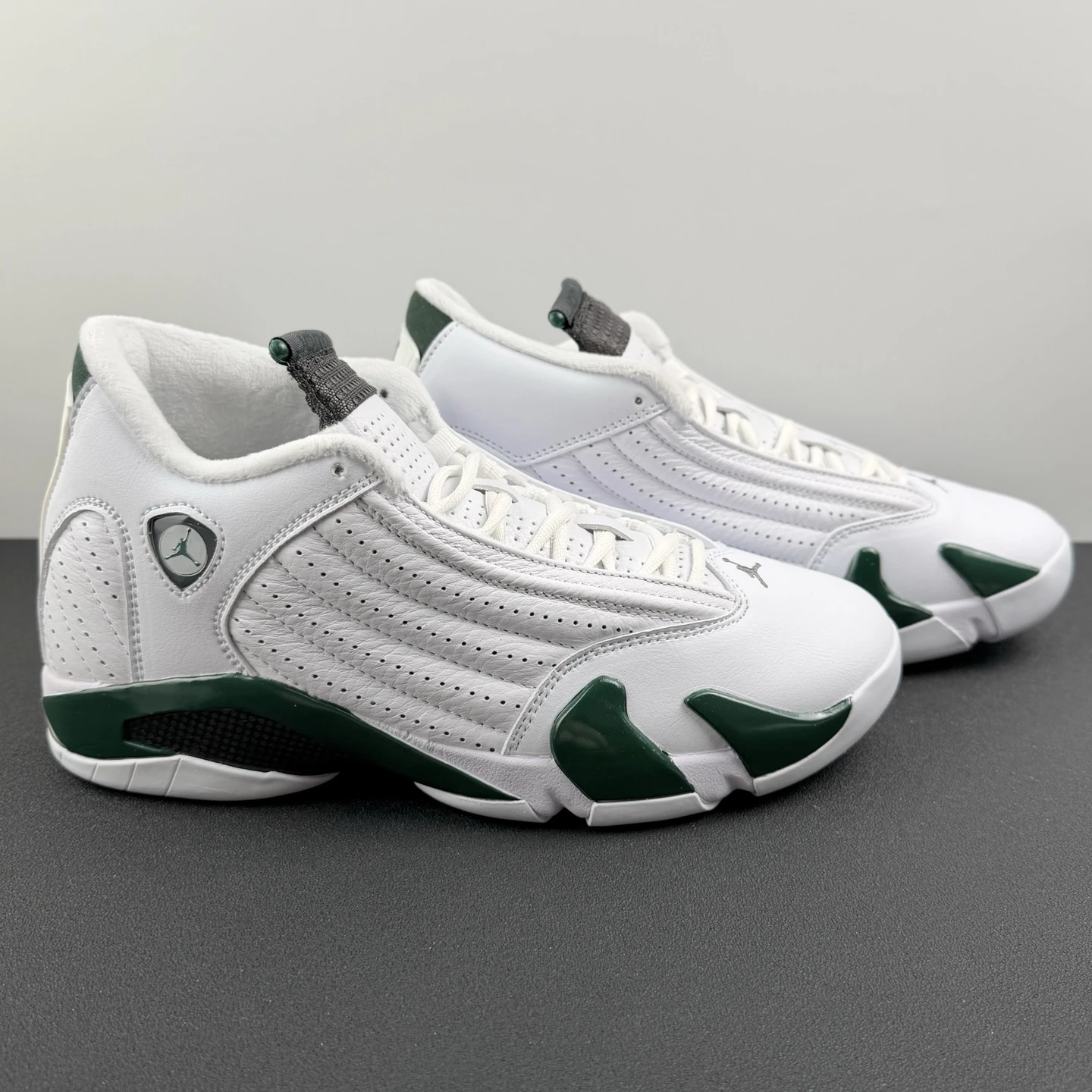 Nike Shoes — bf79e6ad