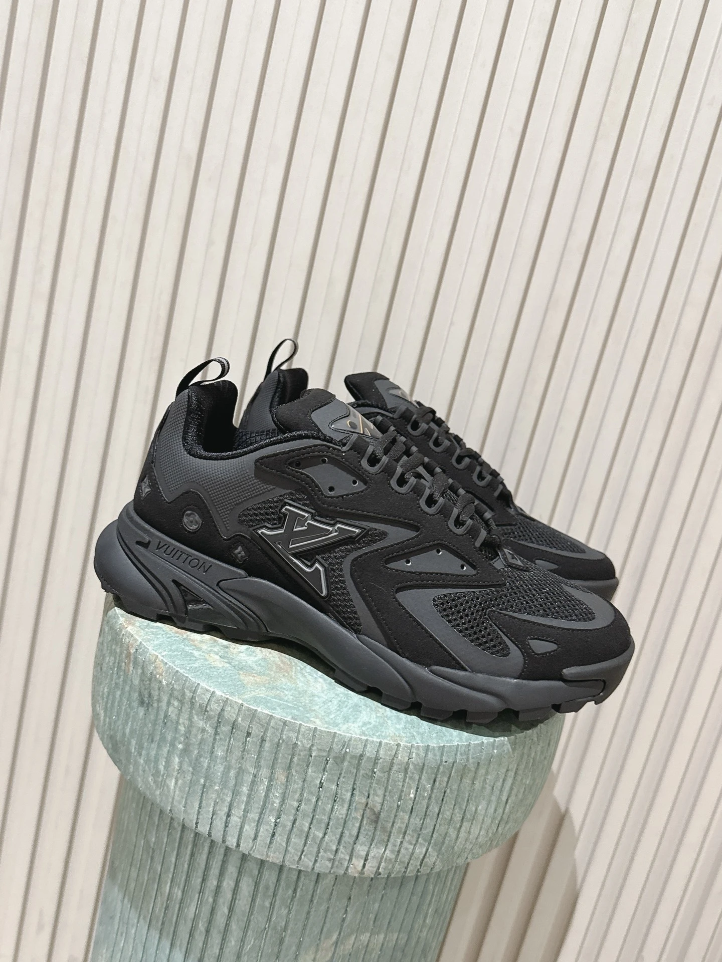 Louis Vuitton Sneakers — 191e376c