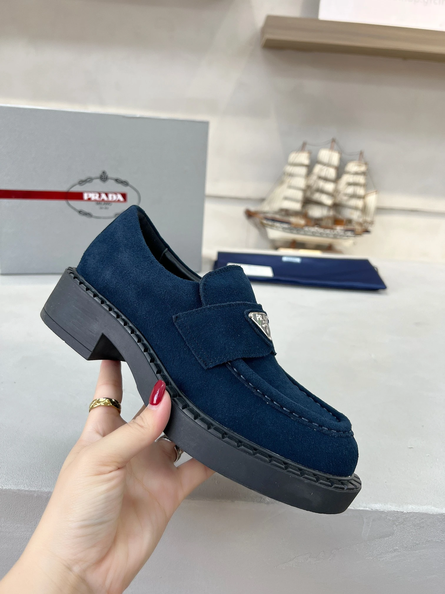 Prada Shoes — 62ded09a
