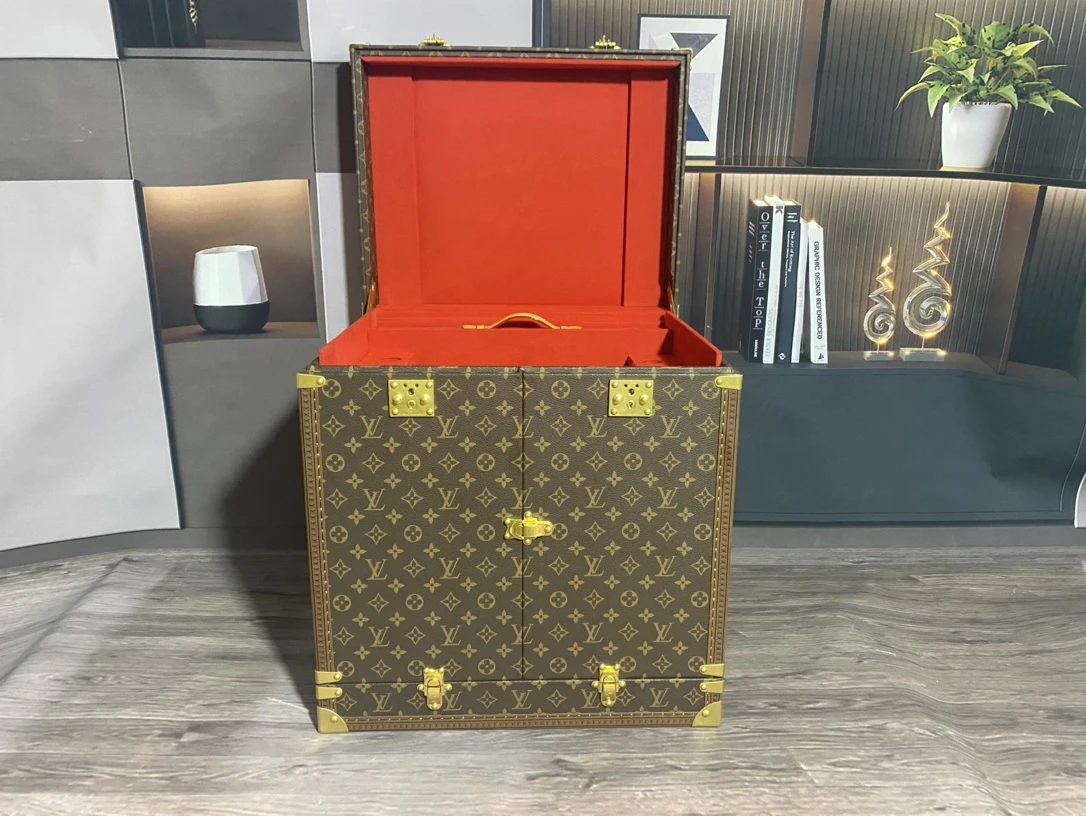 Luggage — 5fcc7018