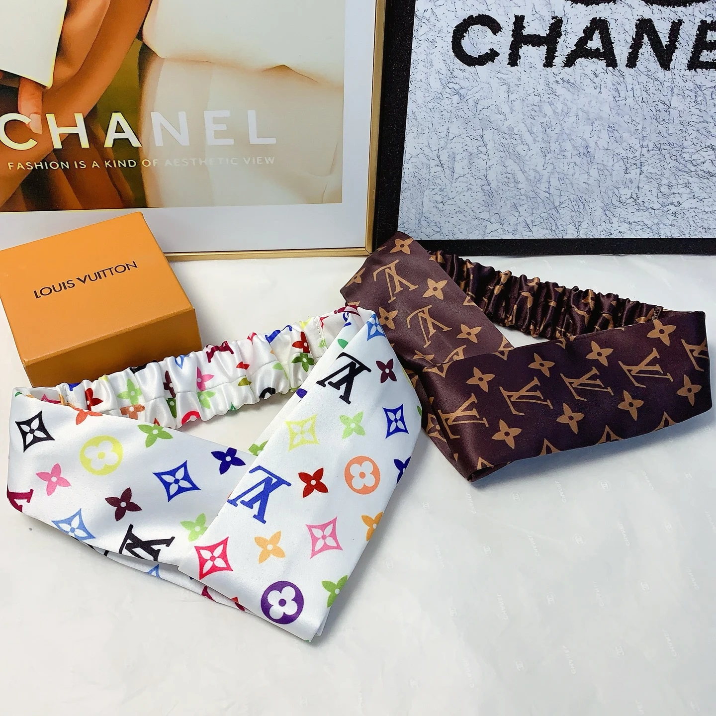 Louis Vuitton Hair Accessories — da731c88
