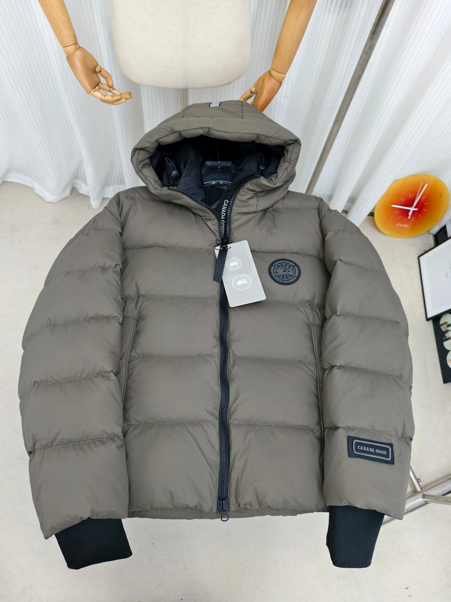Canada Goose Down Jacket — 7c8630d3