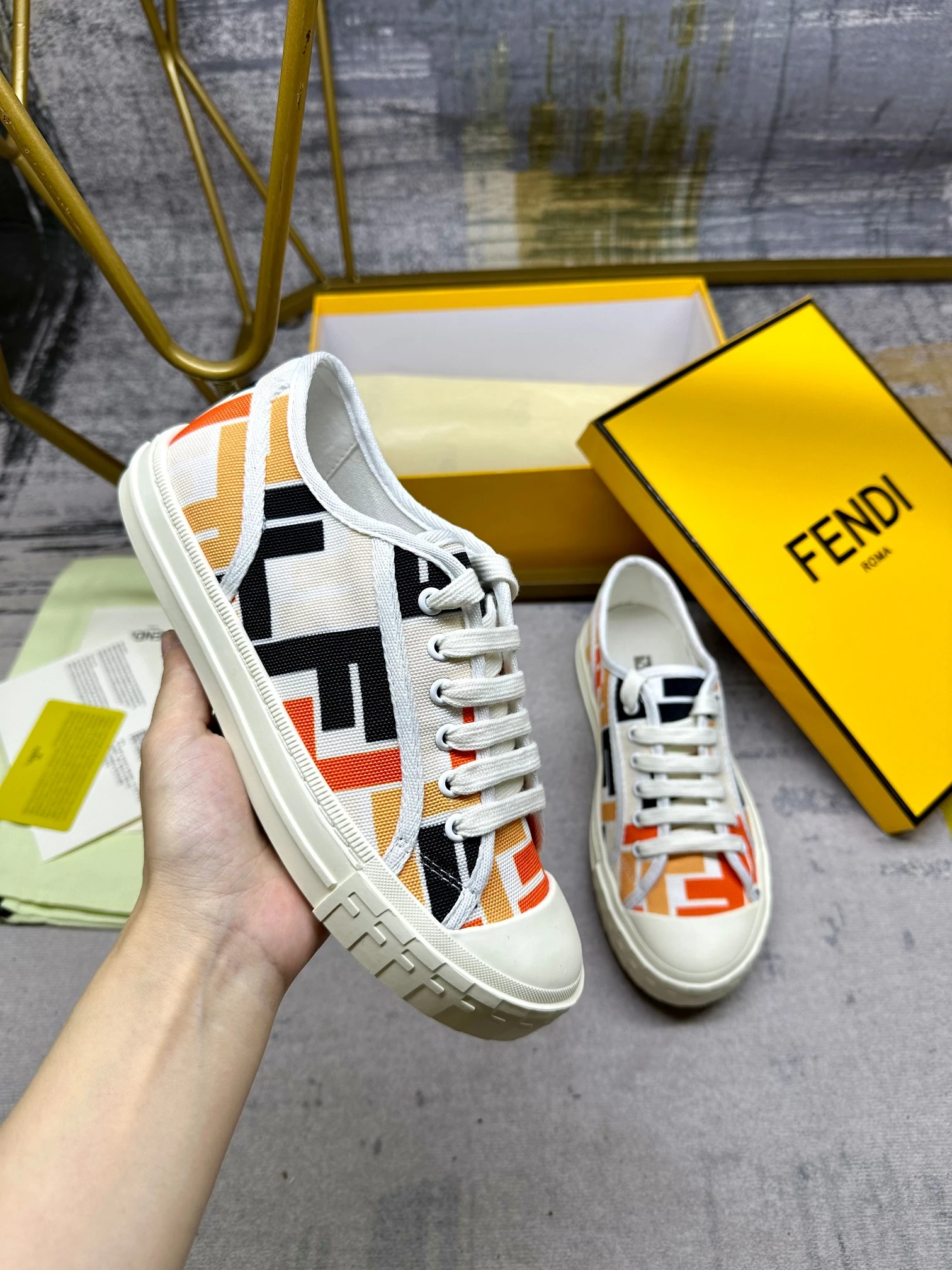 Fendi Sneakers — 9dbf17e8