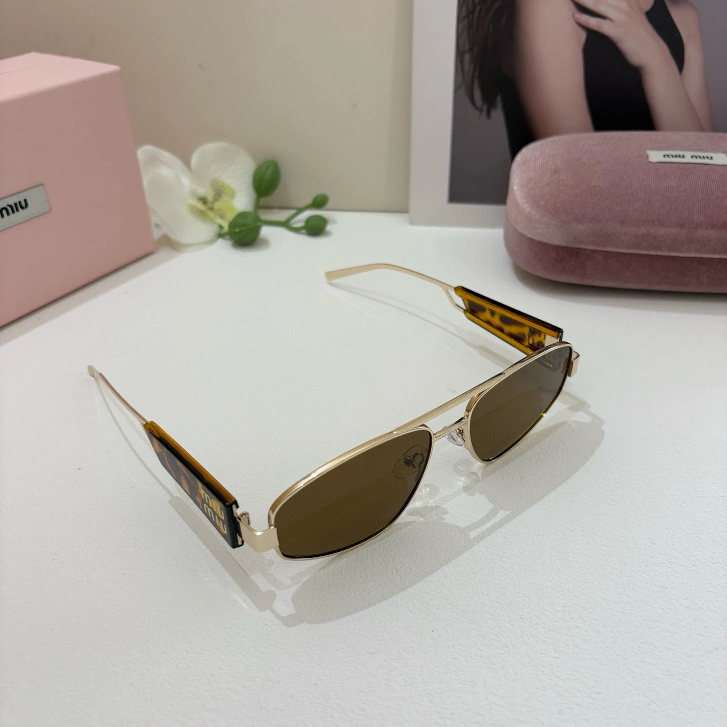 Miu Miu Eyewear — 98dbf163