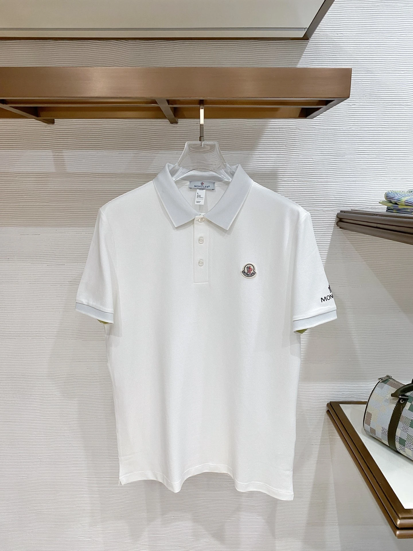 Moncler T-Shirt — a5625b1c