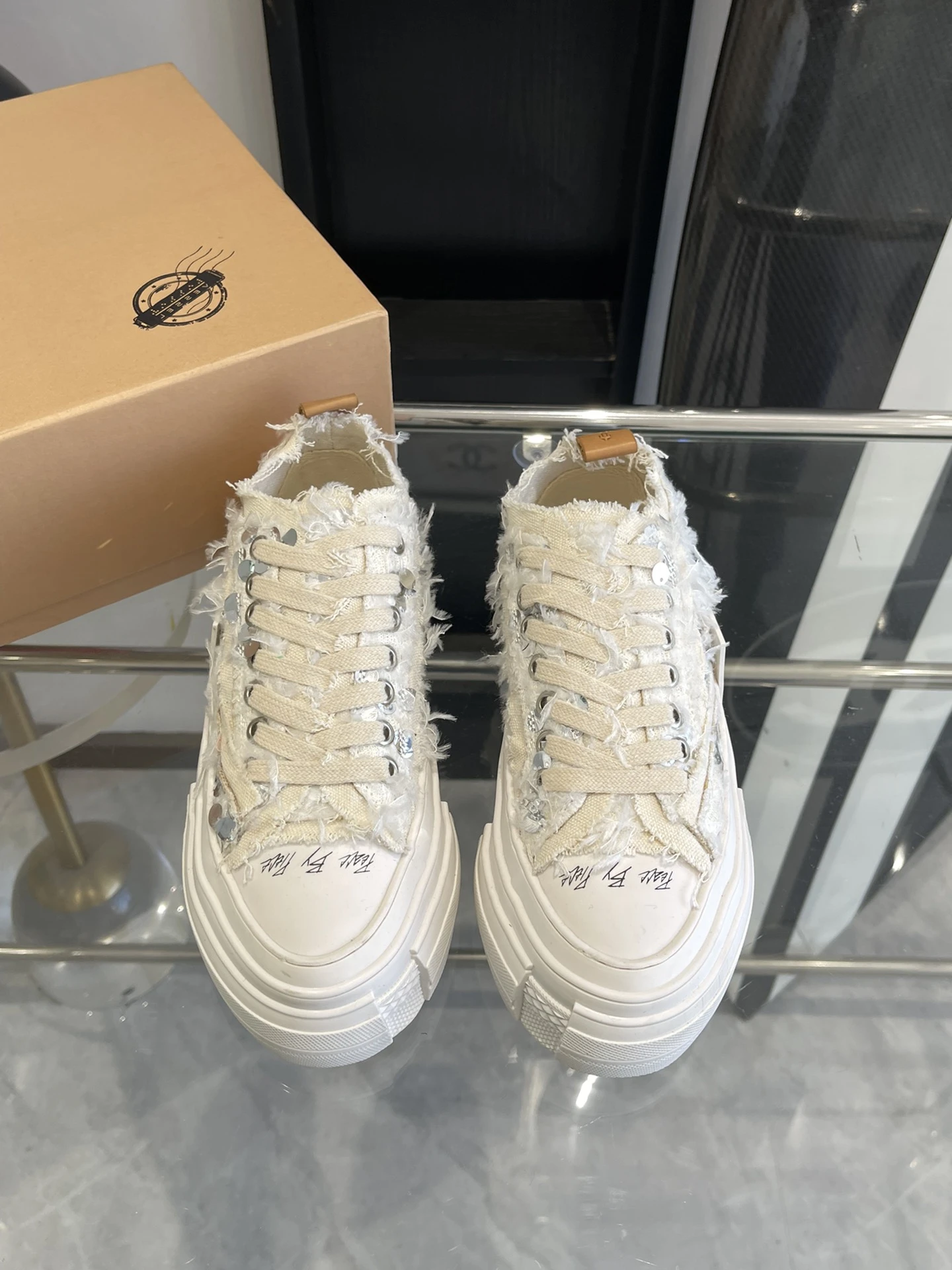 XVESSEL Sneakers — 679f8b15