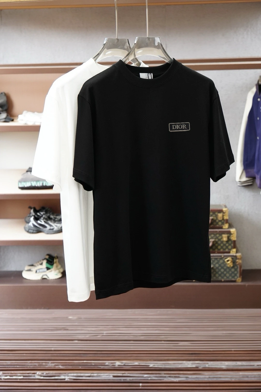 Dior T-Shirt — 67a05399