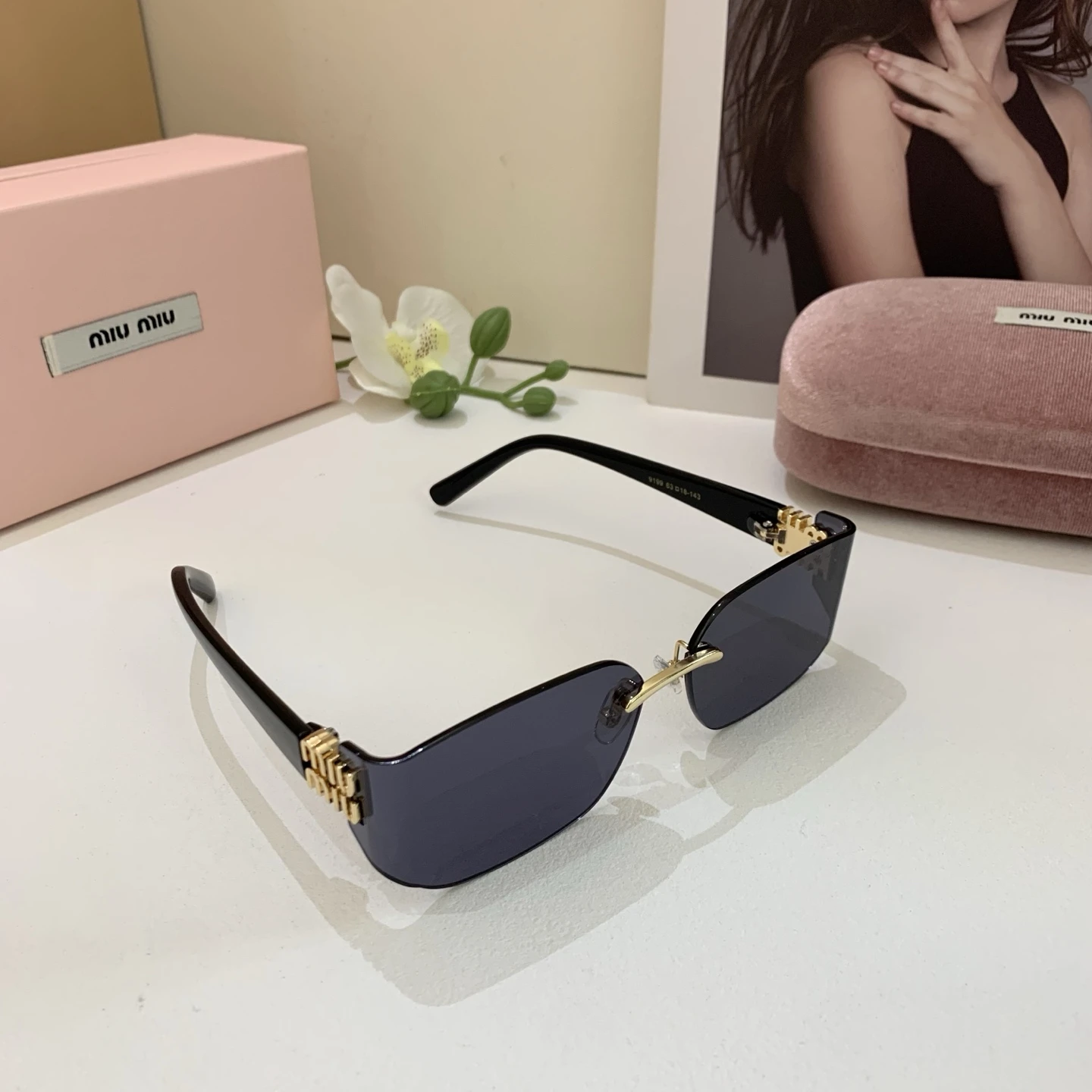 Miu Miu Eyewear — 057558f5