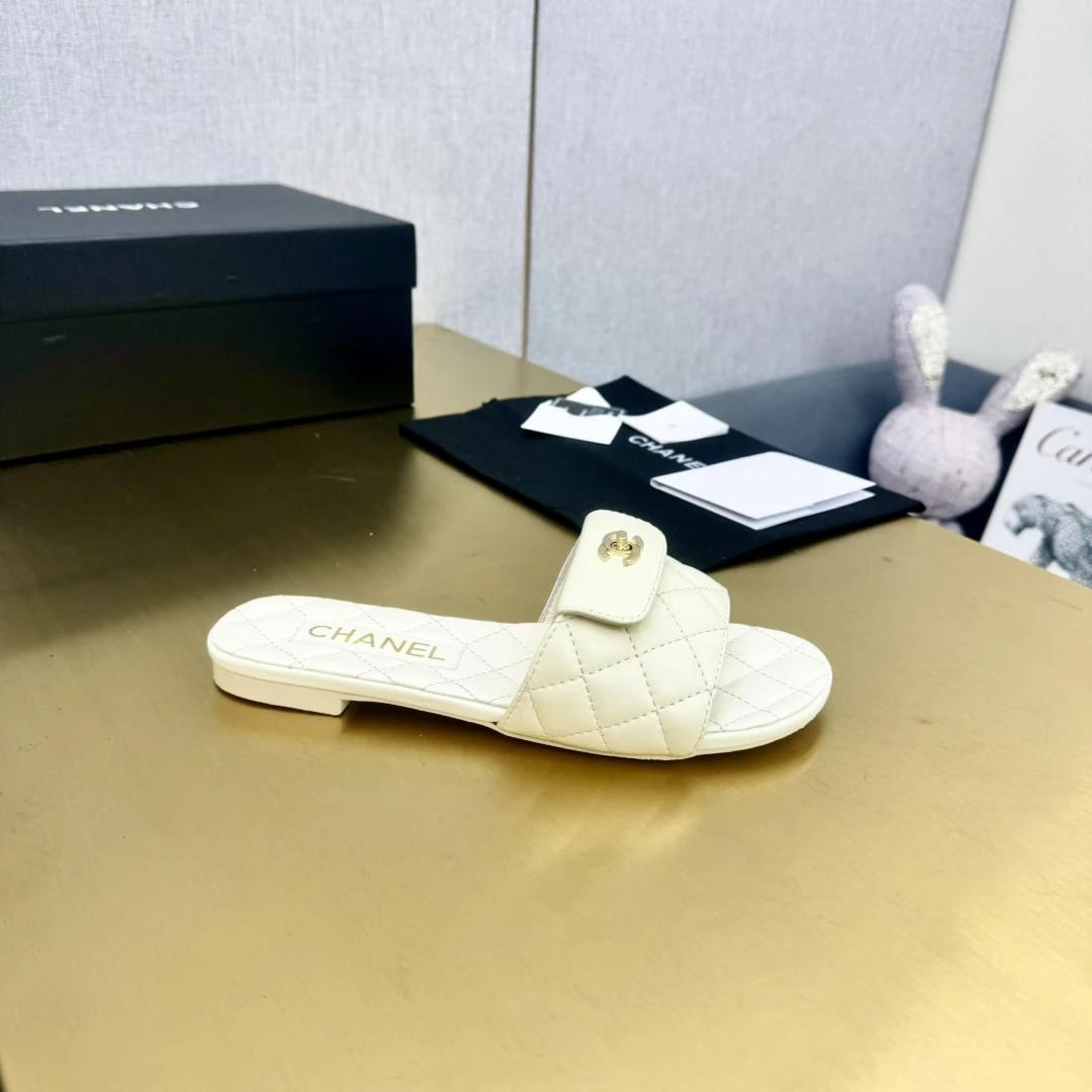 Chanel Slippers — 8ce287f0