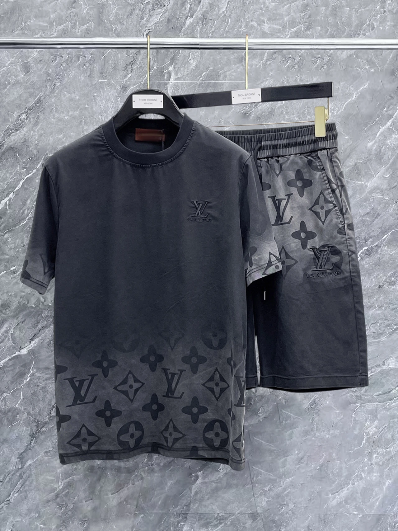 Louis Vuitton Matching Sets — fd0fc455