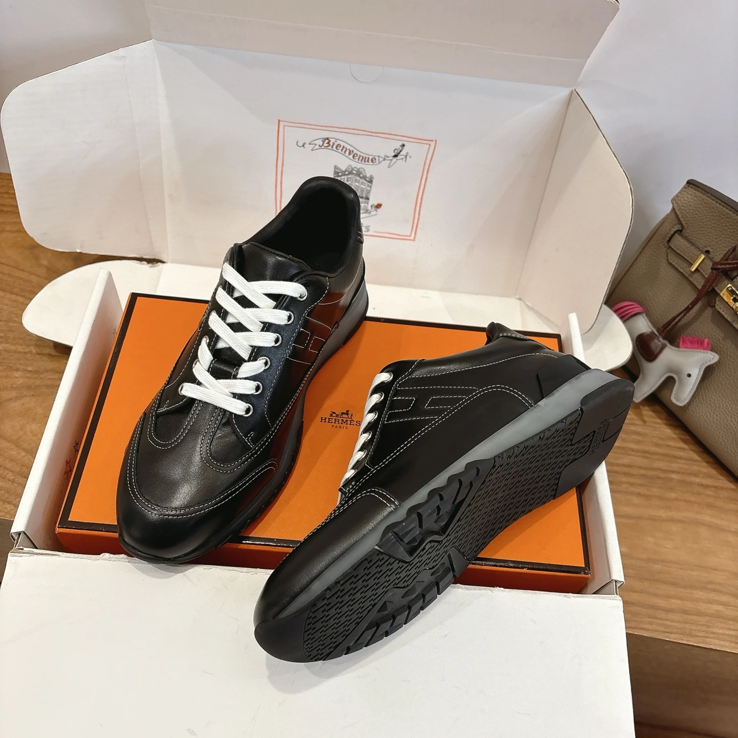 Hermès Sneakers — 4d456dee