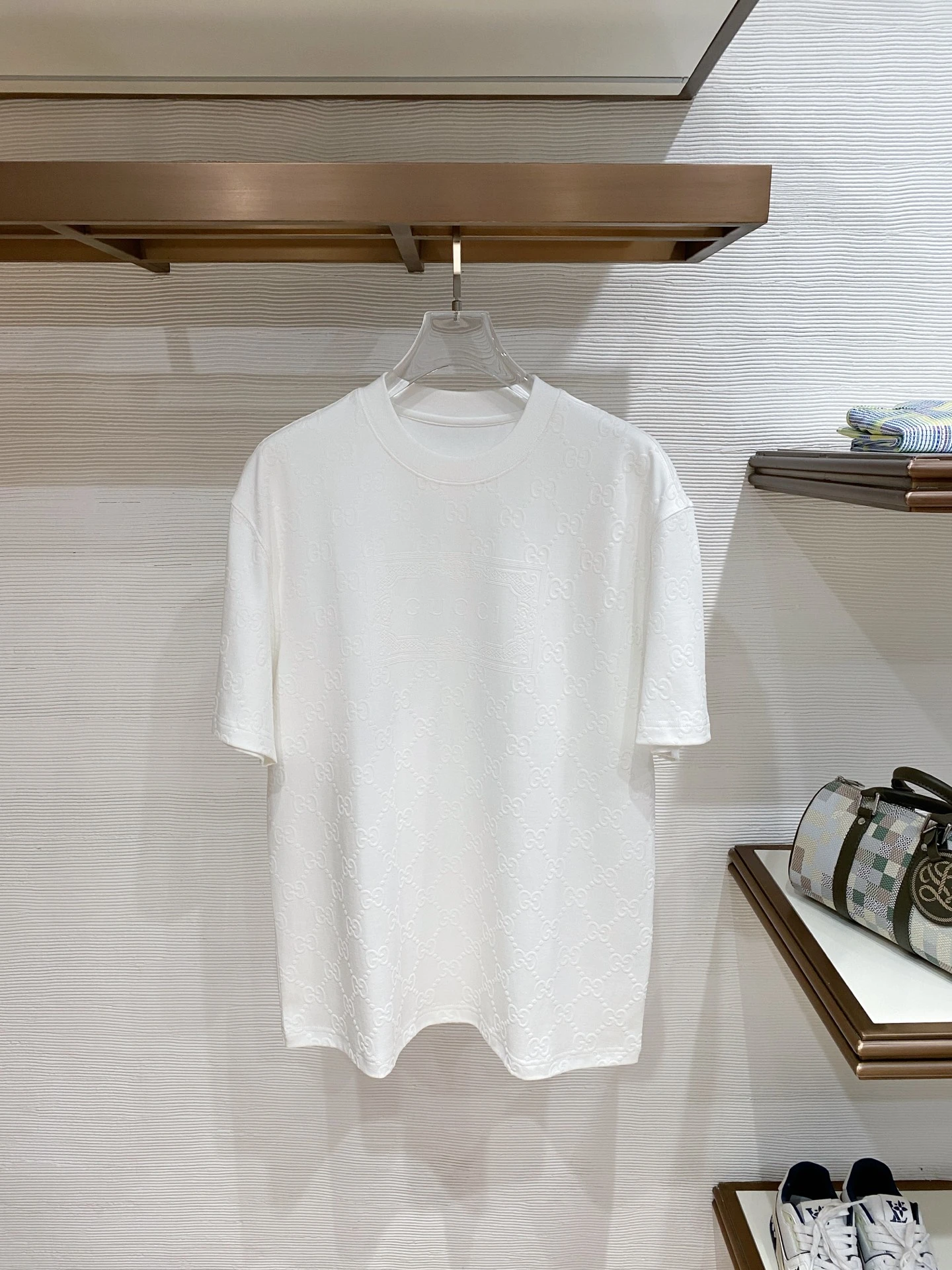 Gucci T-Shirt — d6adc910