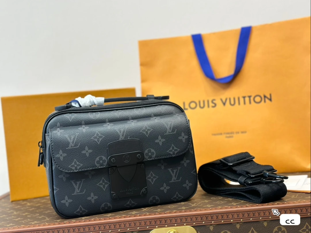 Louis Vuitton Bag — fcc7afca