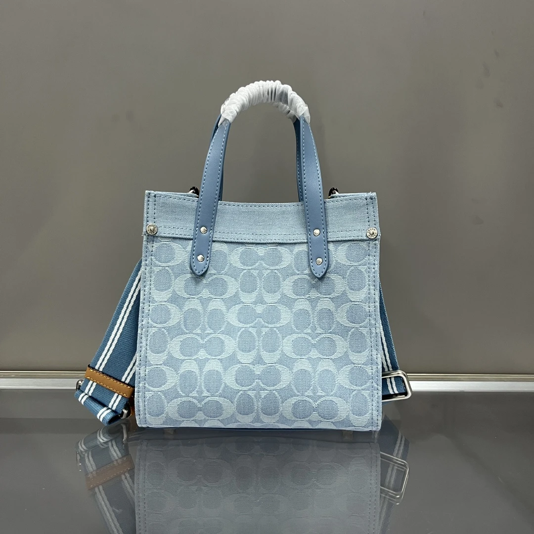 Coach Bag — a30facd8