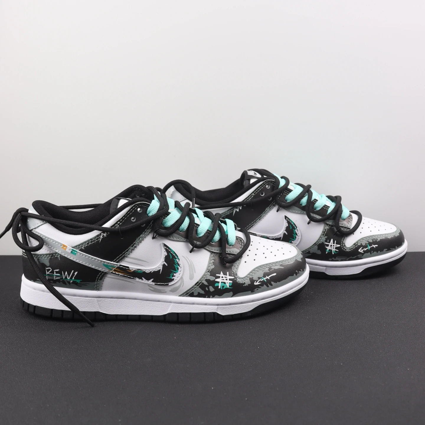 Nike Shoes — 60d34dd4