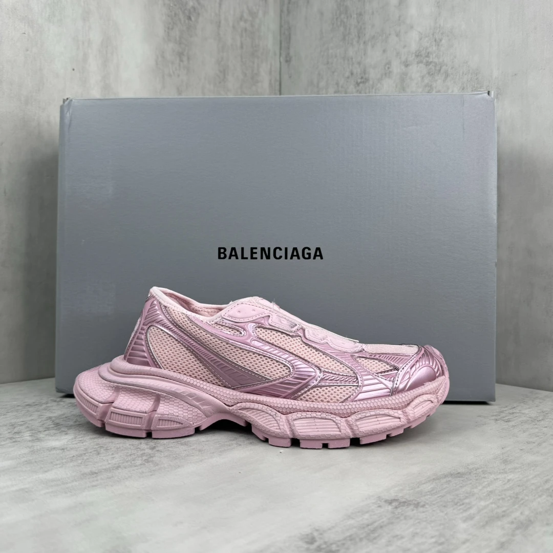 Balenciaga Sneakers — 88353881