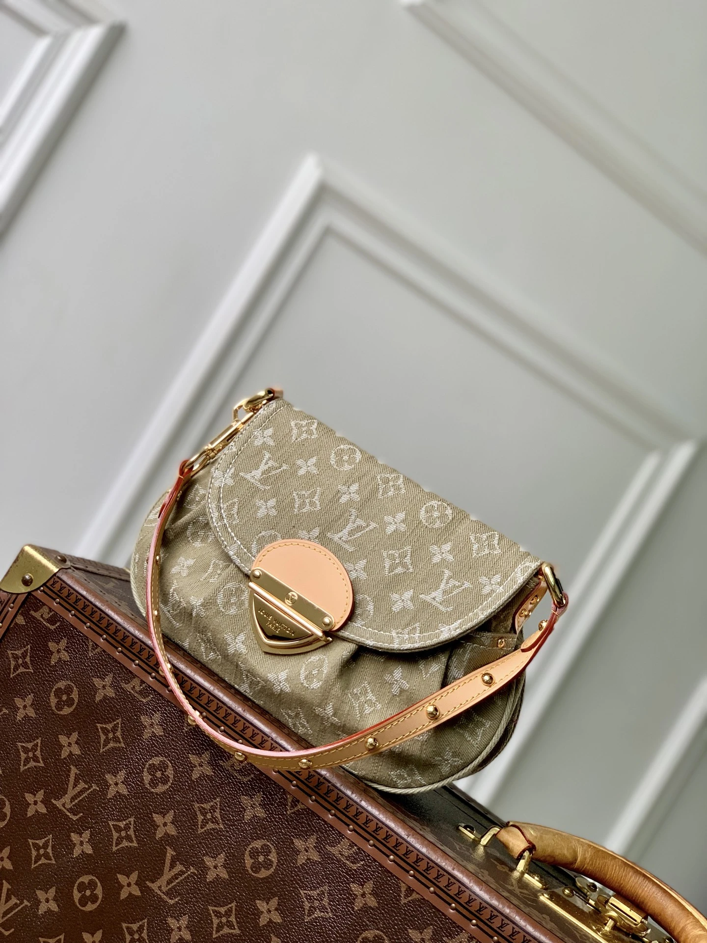 Louis Vuitton Bag — 7cdd8812