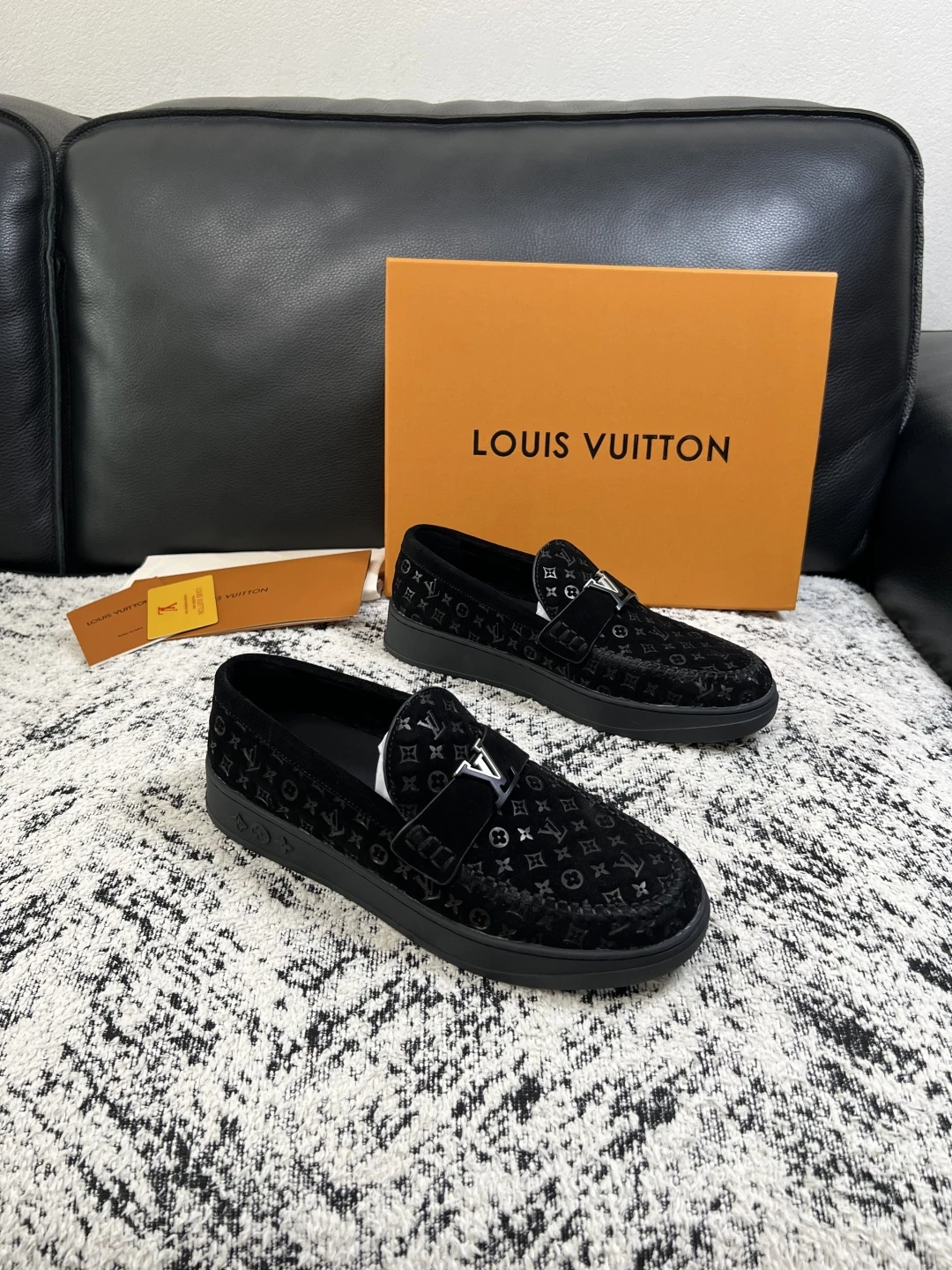 Louis Vuitton Sneakers — fd015fdf