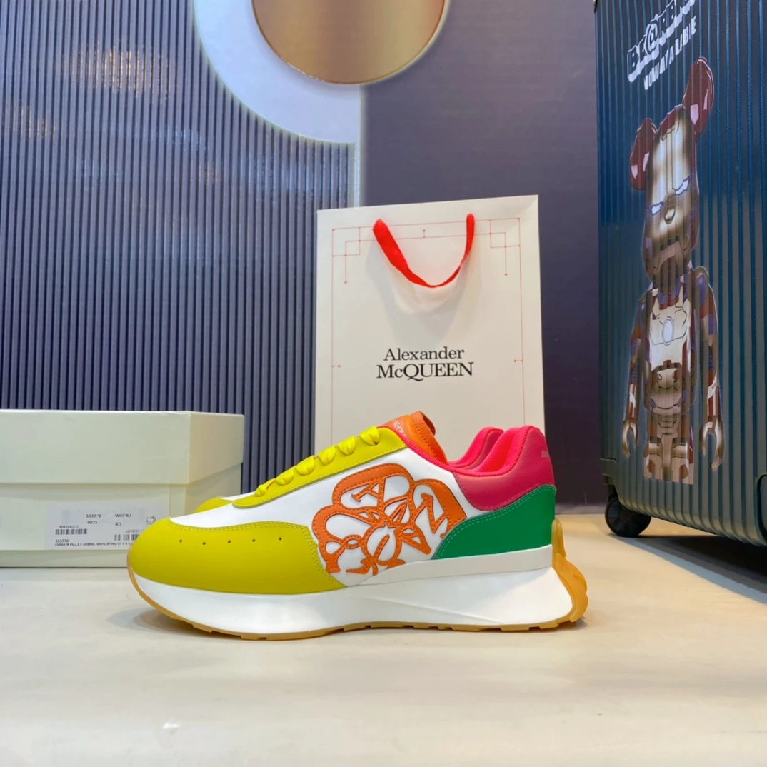 Alexander McQueen Sneakers — 04e2a8f1