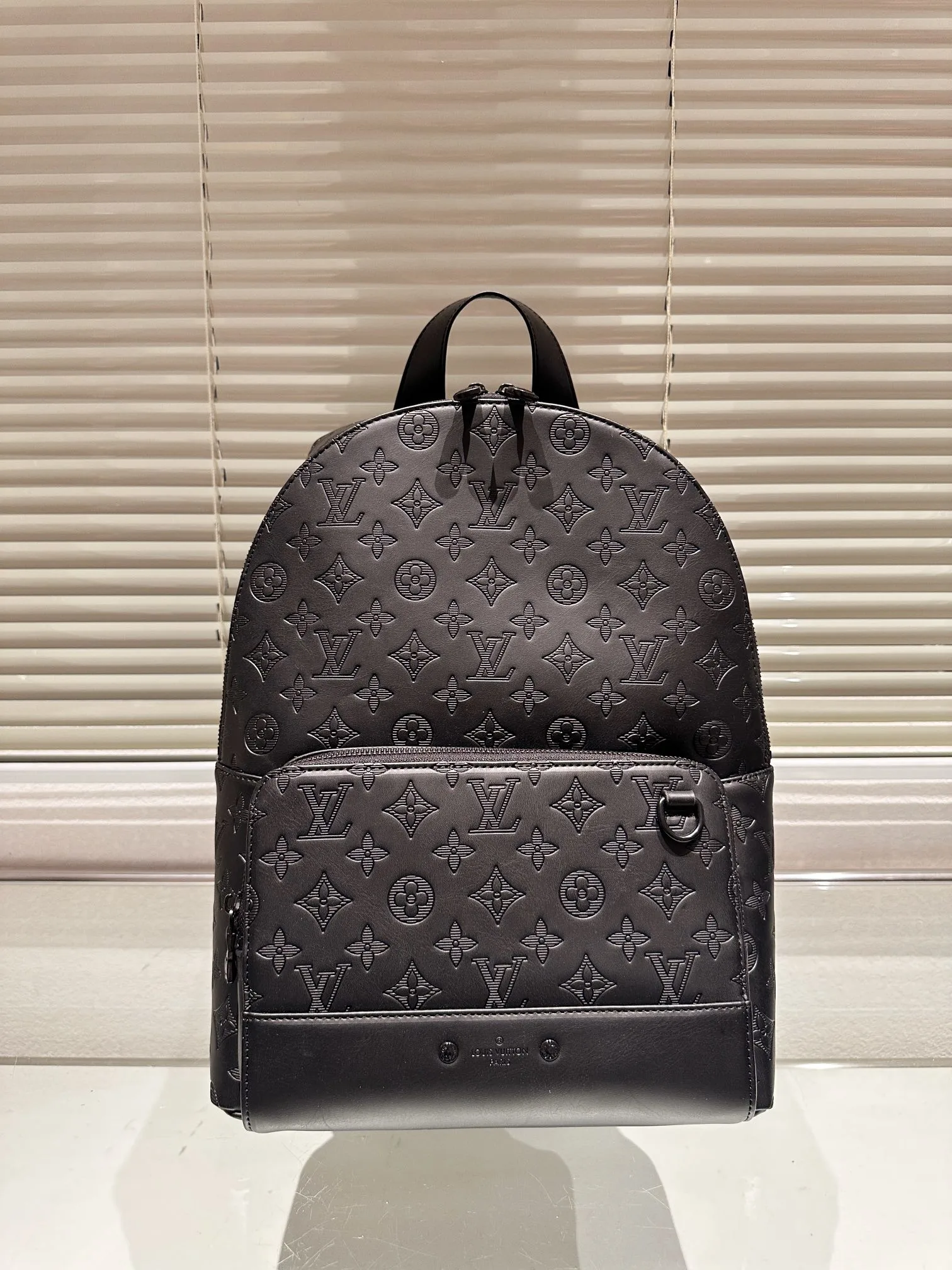 Louis Vuitton Bag — 2cb76809