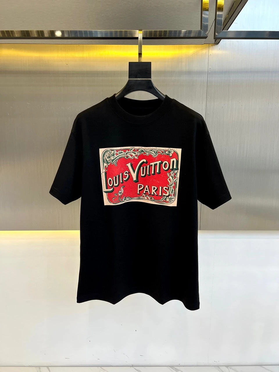 Louis Vuitton T-Shirt — 568ea4f1