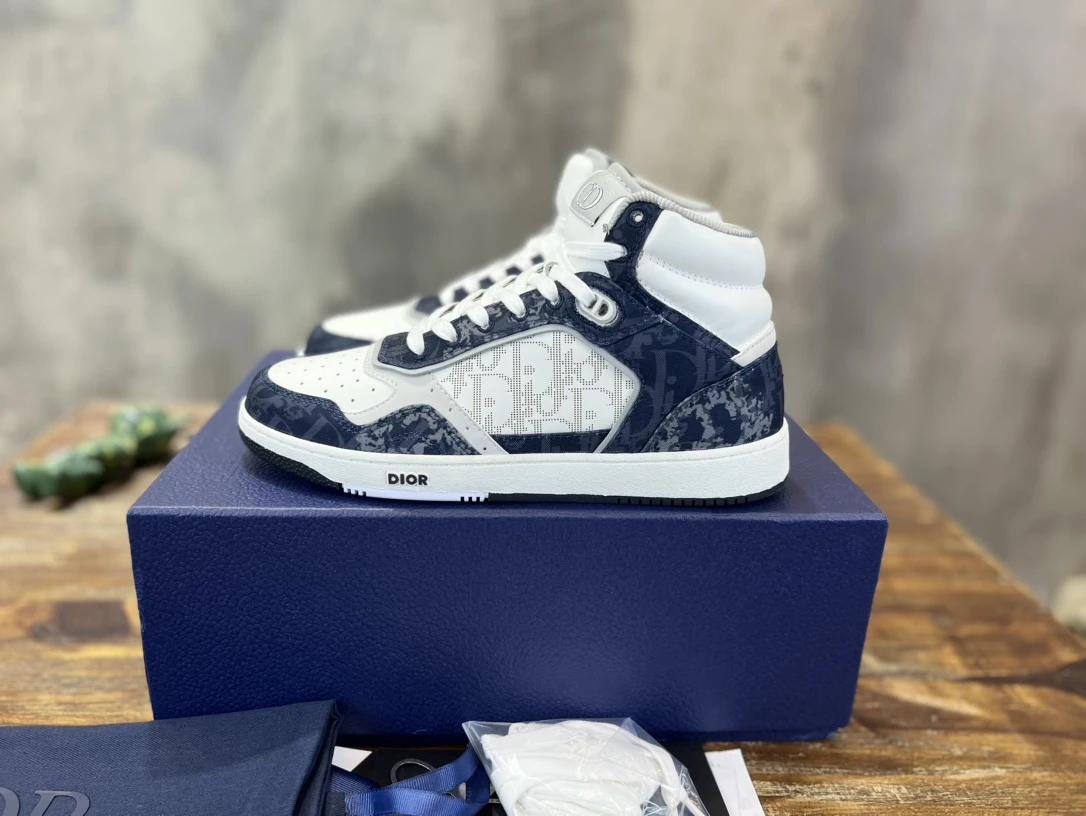 Dior Sneakers — 498e7ca2