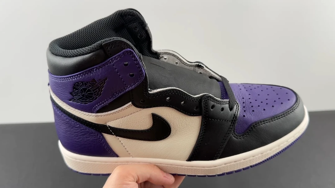 Nike Shoes — 1b76044a