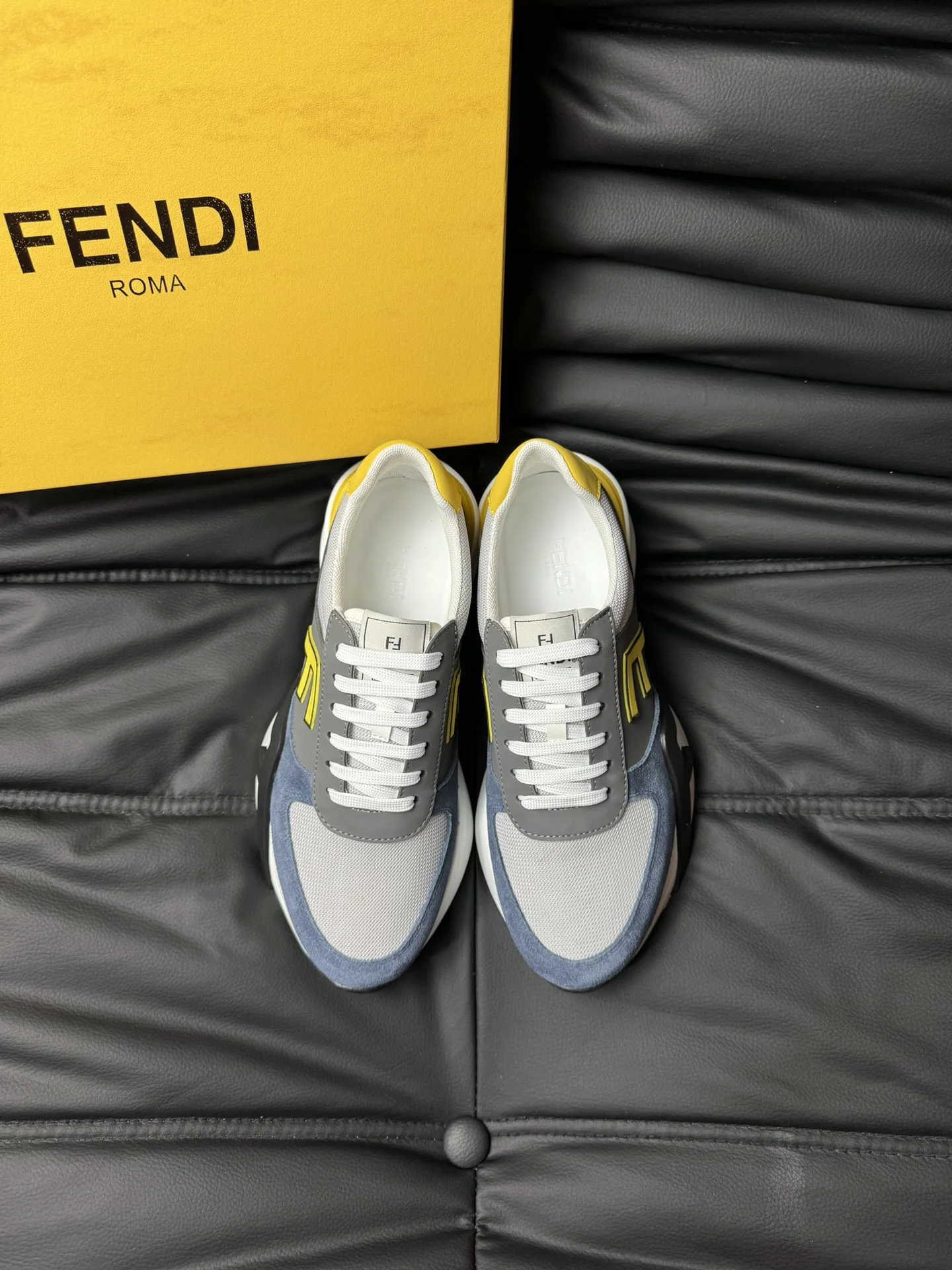 Fendi Sneakers — 36936a38