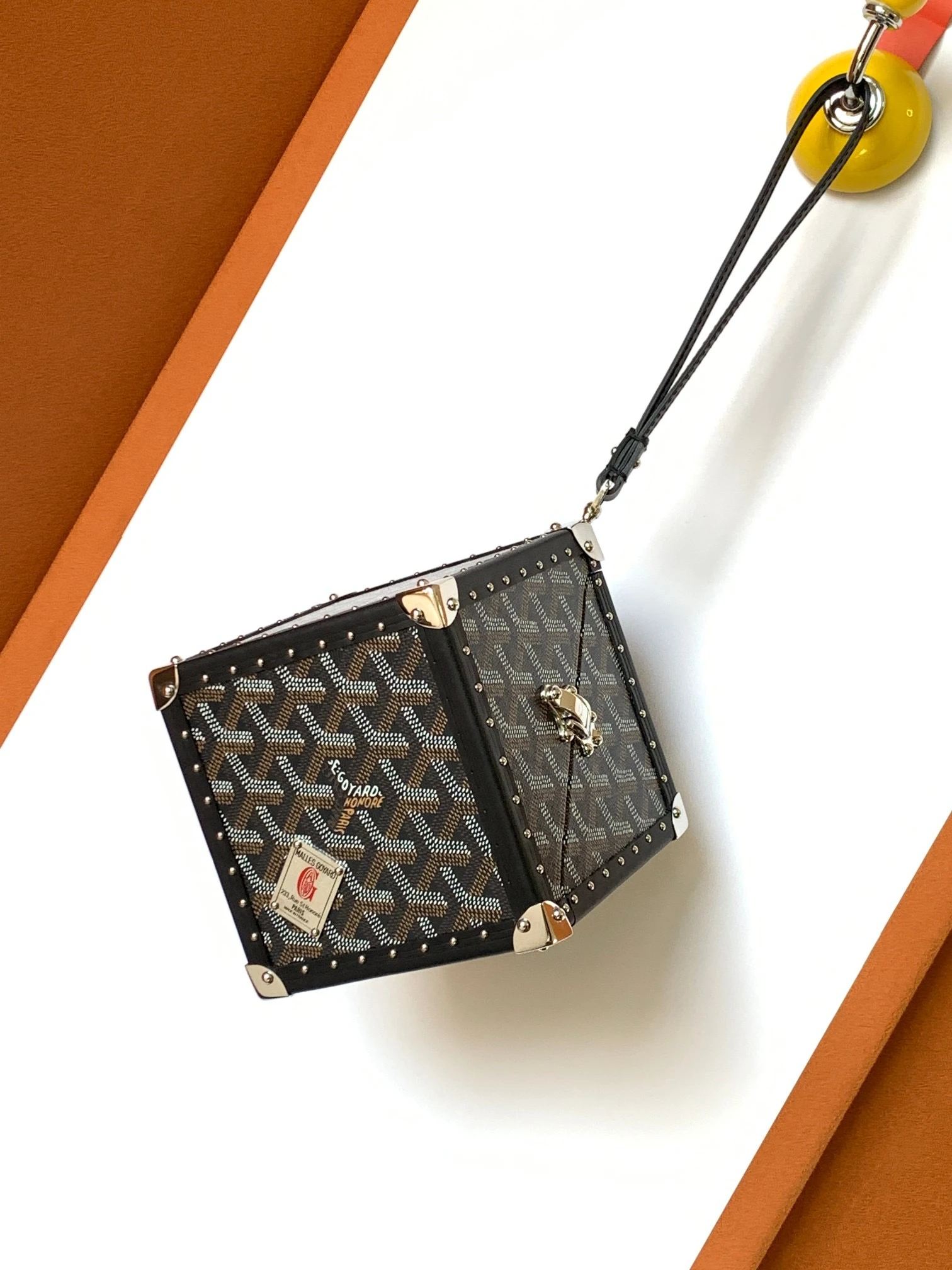 Goyard Luggage — a43cf85f
