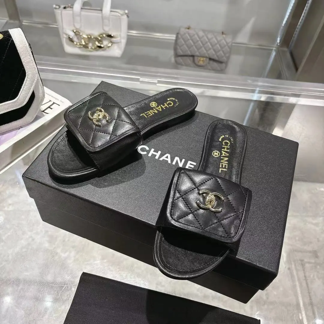 Chanel Slippers — 34f058bf