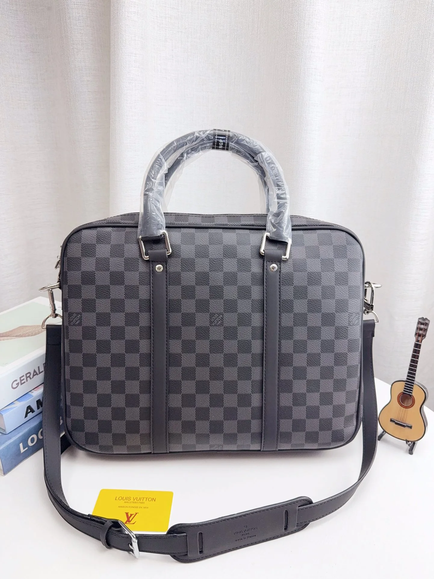 Louis Vuitton Bag — 015e7906