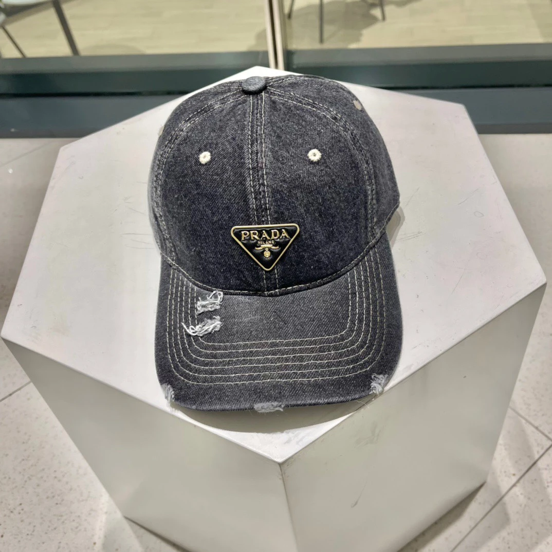 Prada Hat — 29fdf087