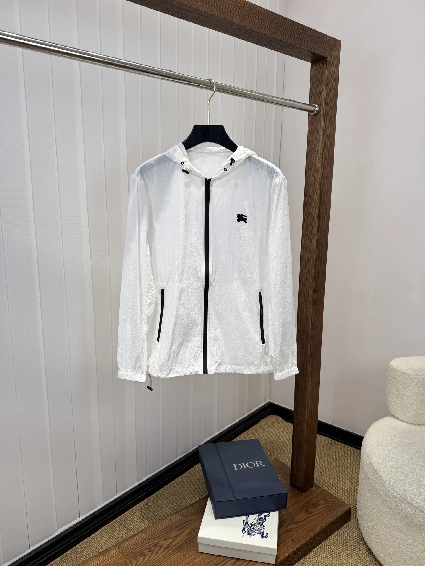 Burberry Jackets — f5fa17f0