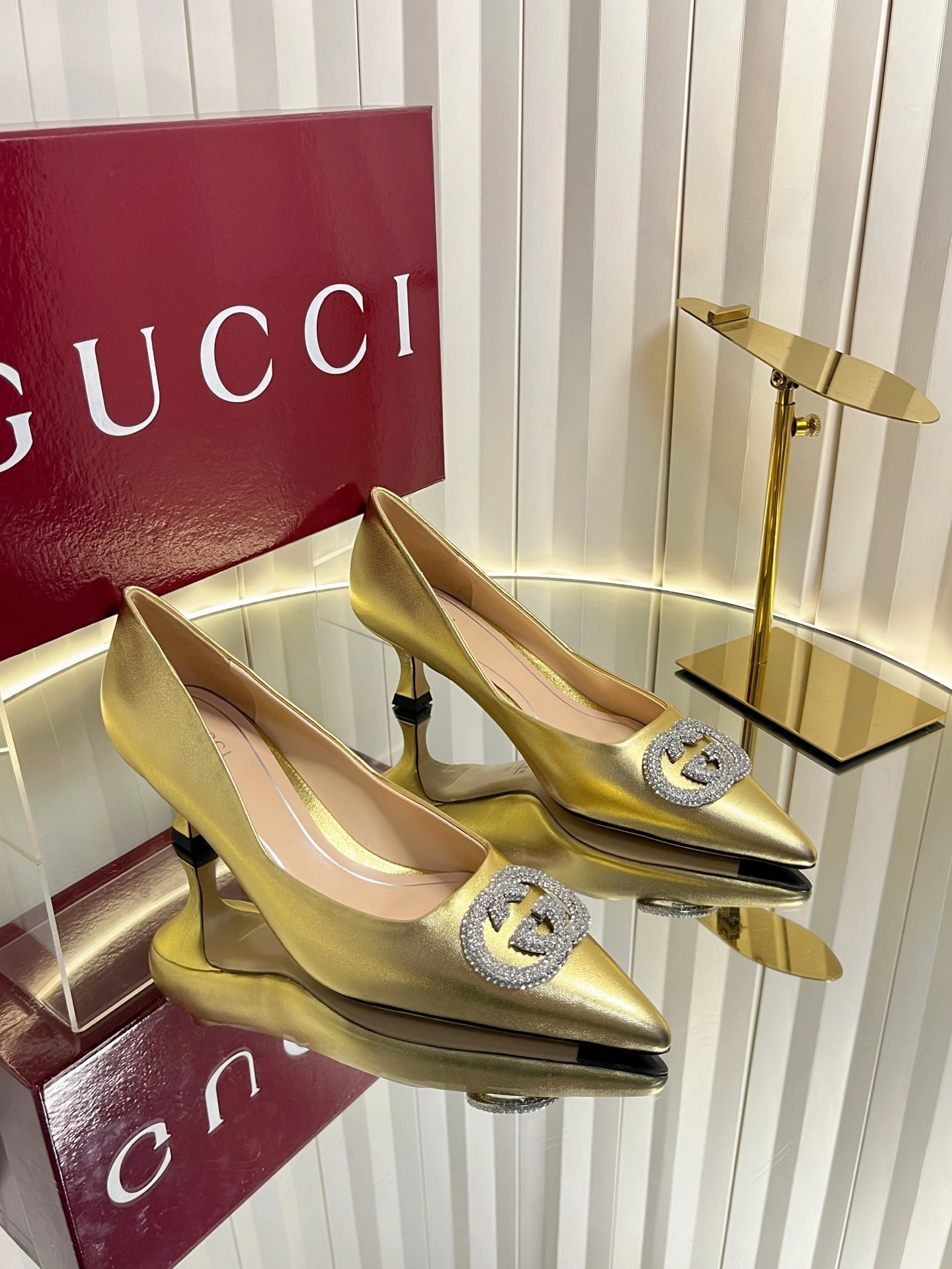 Gucci Shoes — 3b06341f