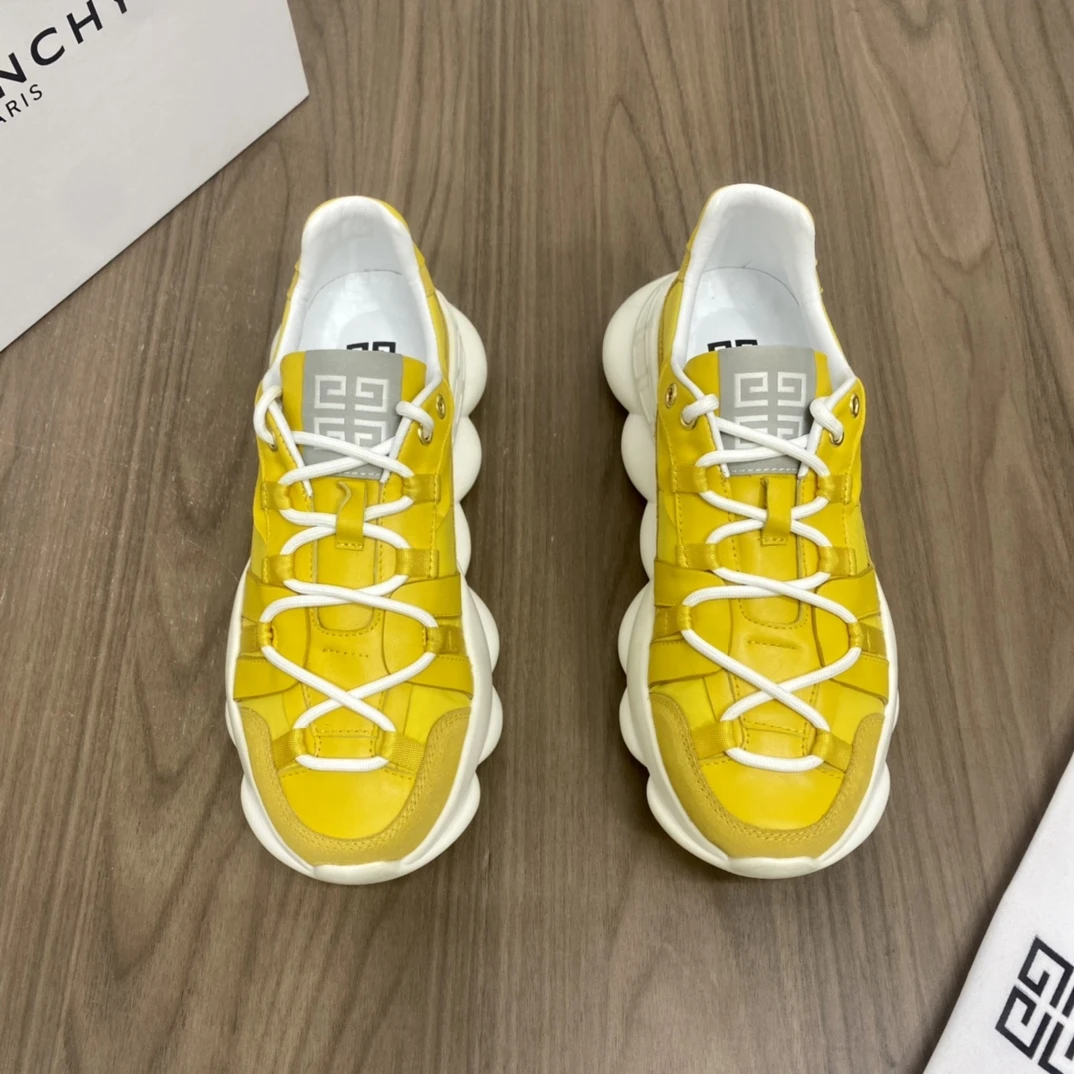 Givenchy Shoes — 04075565