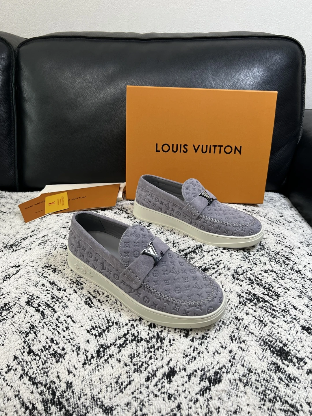 Louis Vuitton Sneakers — 0b67c80b