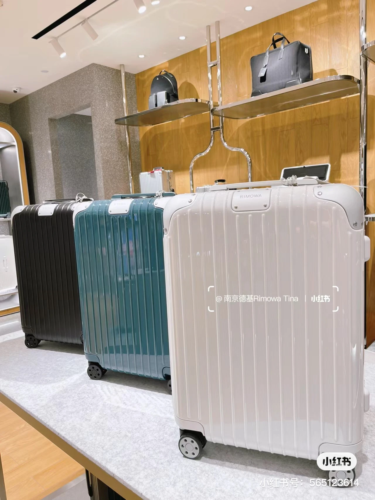 Luggage — 73e4fbb2