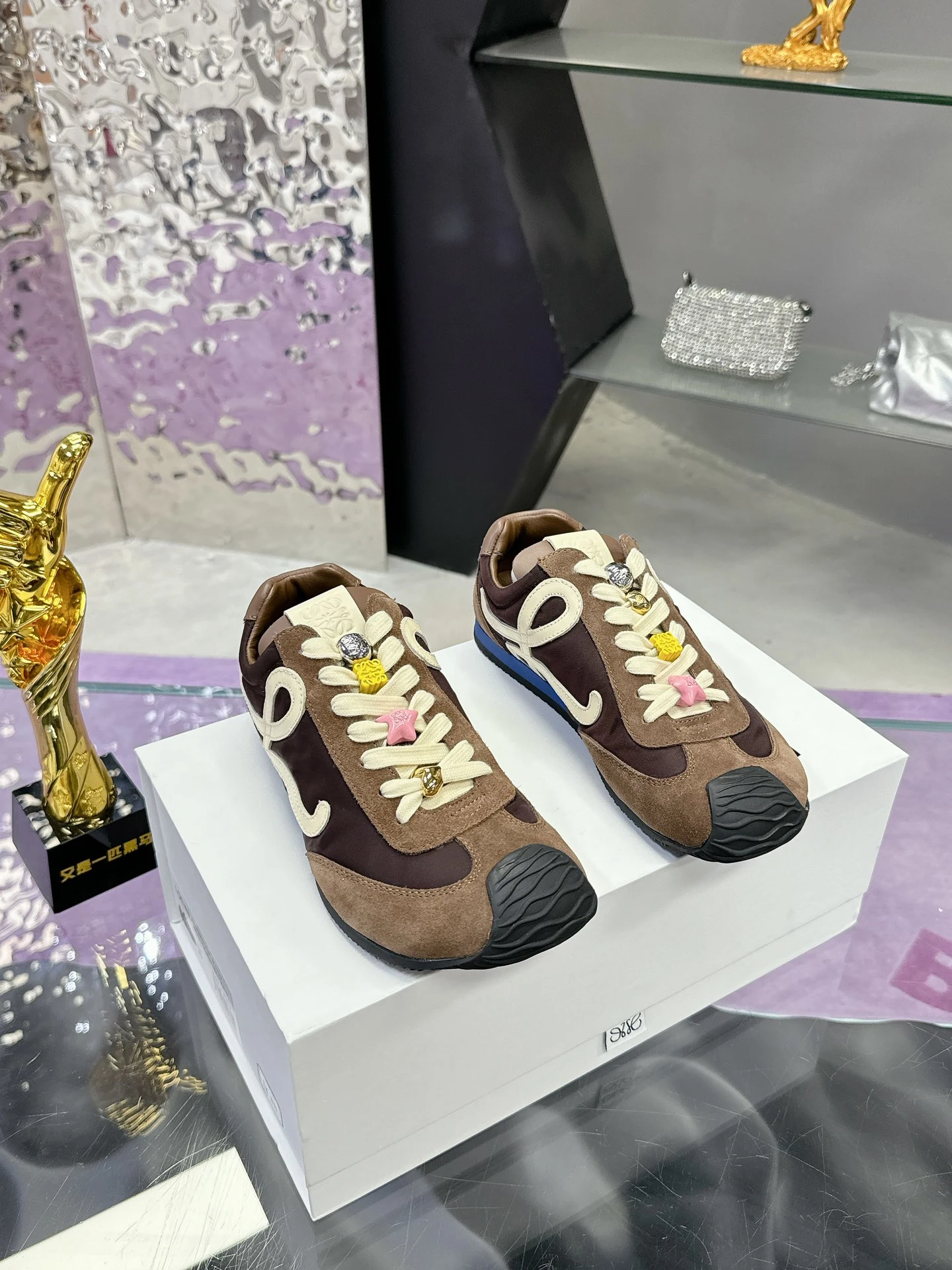 Loewe Sneakers — 90ae1135
