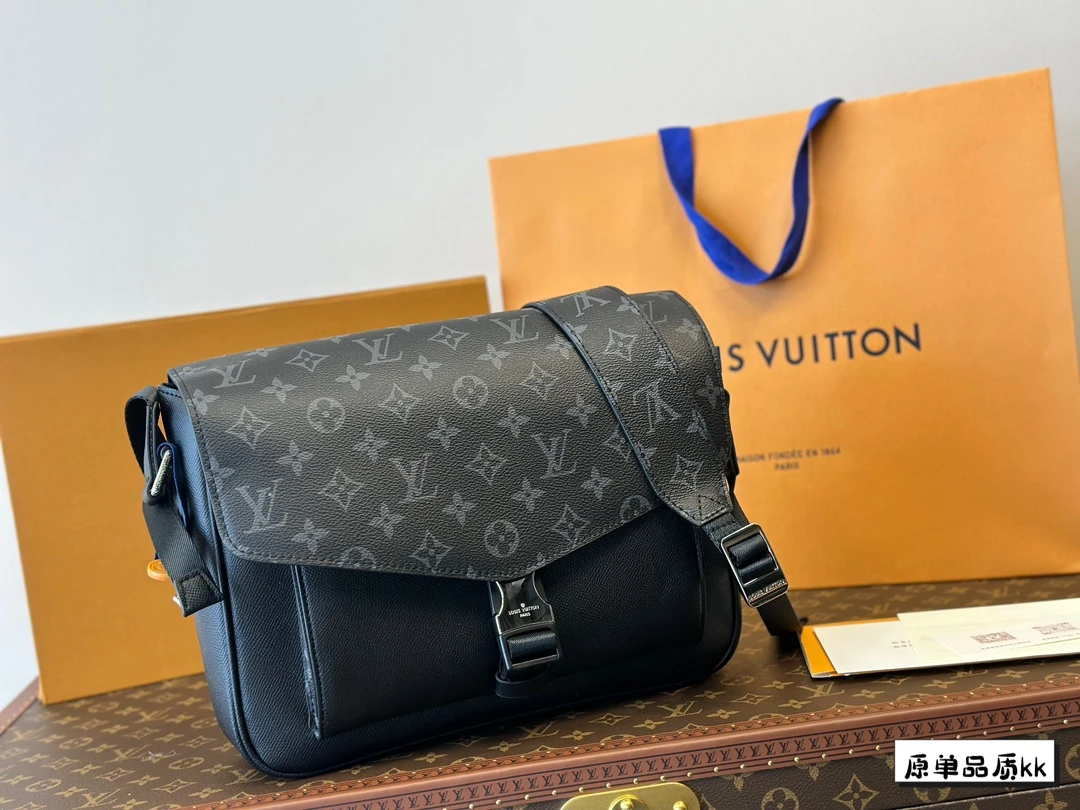 Louis Vuitton Bag — 919a5e64