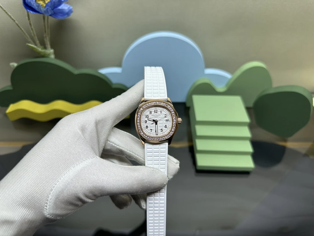 Patek Philippe Watch — 8b2a6b41