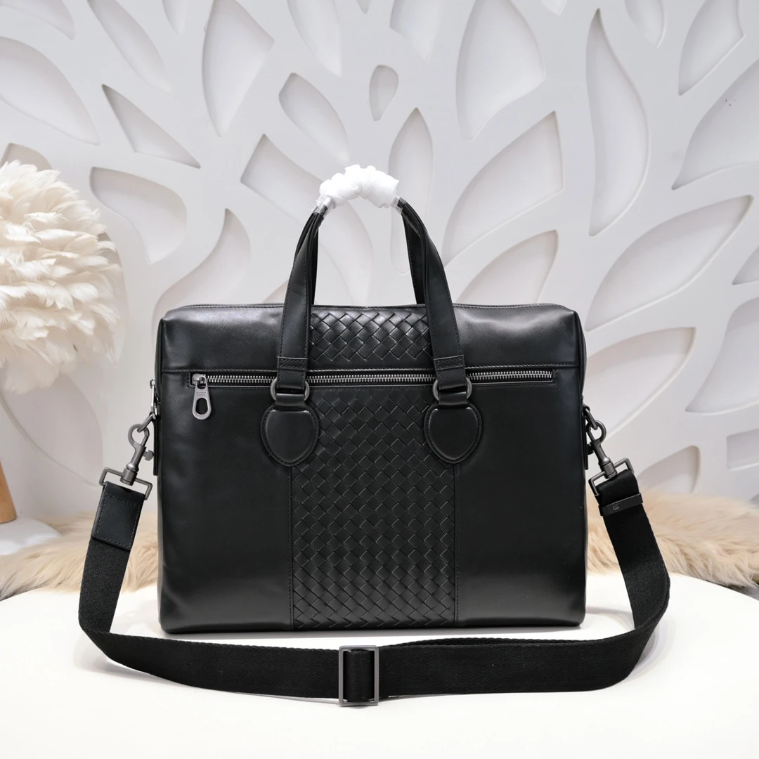 Bottega Veneta Bag — 23db4ef7