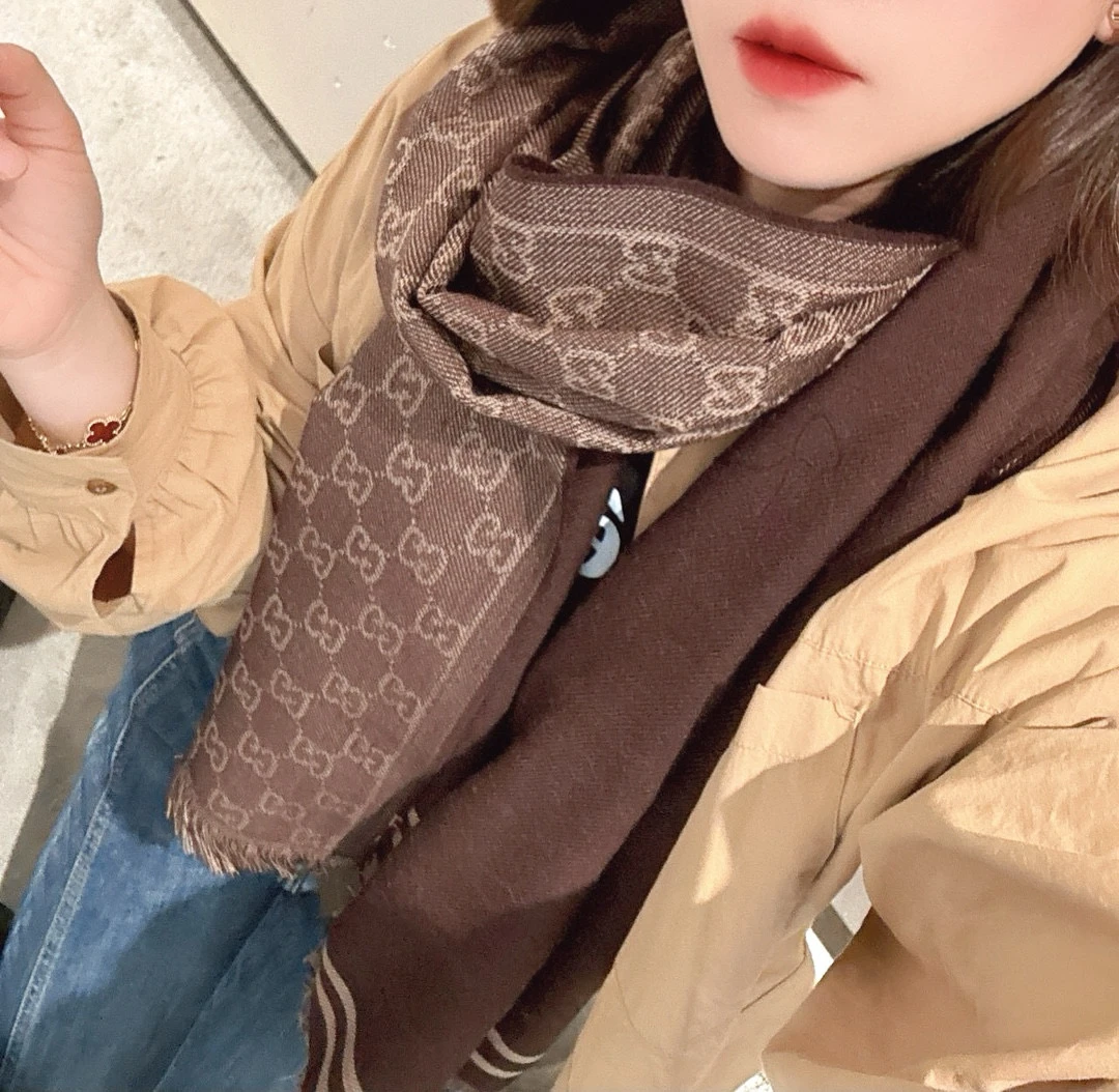 Gucci Scarves — de4aa069