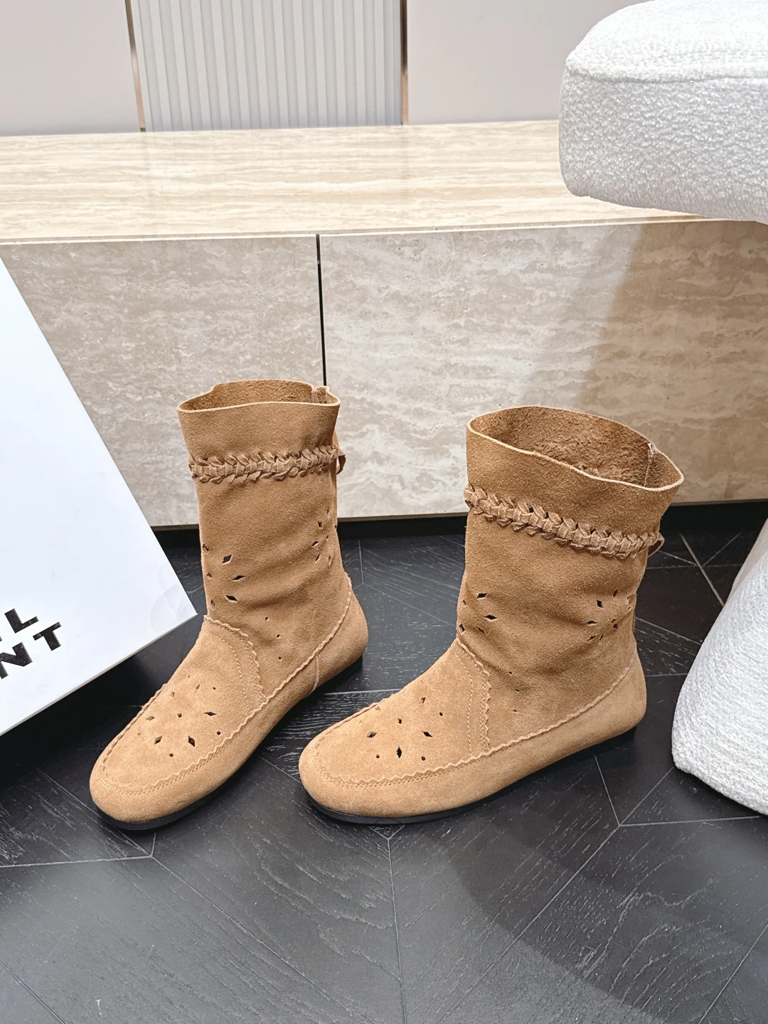 Boots — 79376ad0