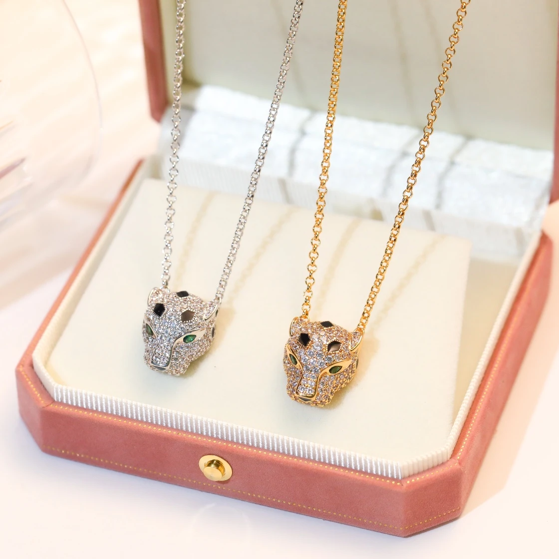 Cartier Jewellery — c0edd02b