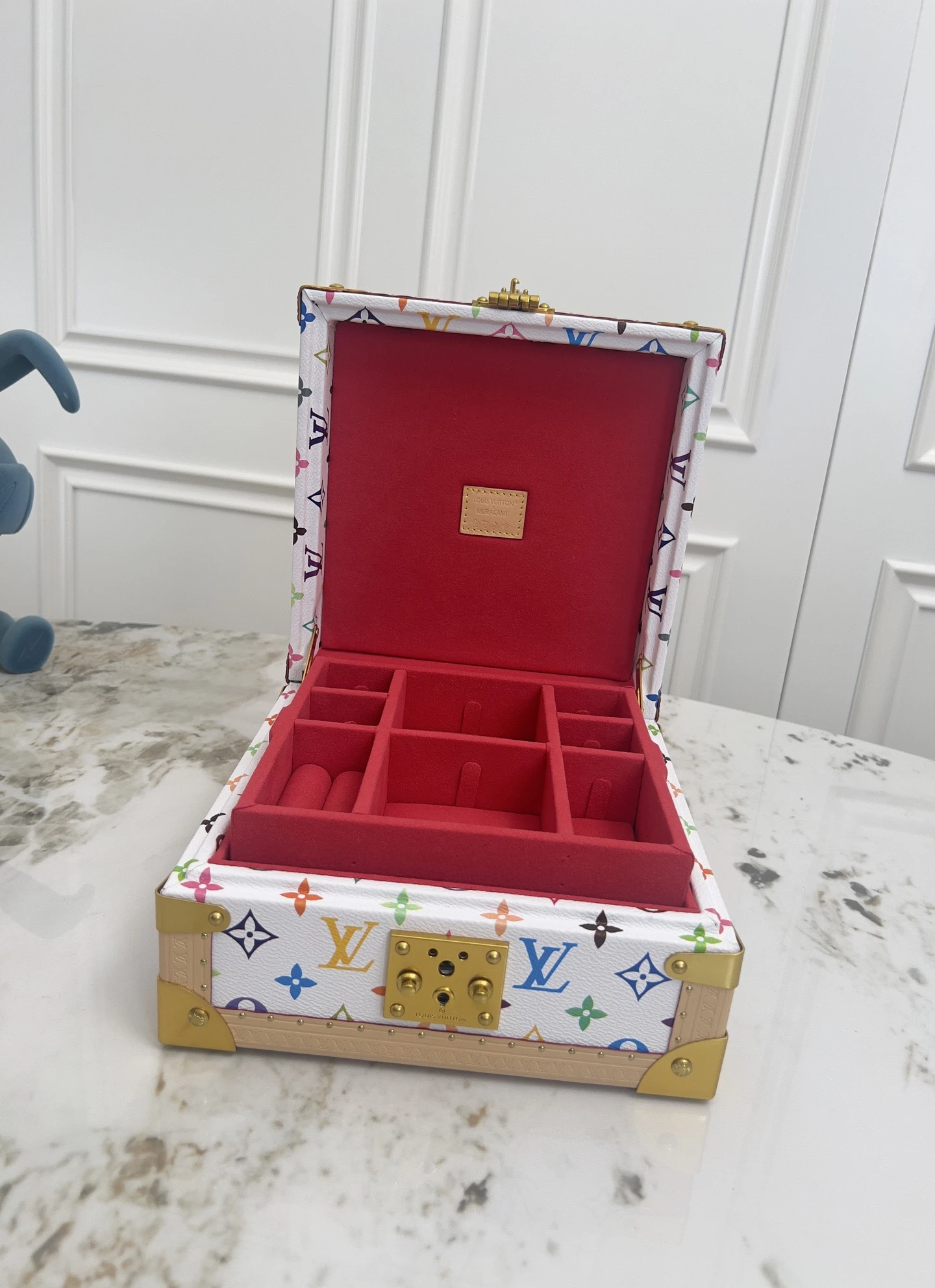 Luggage — 4736cdb8