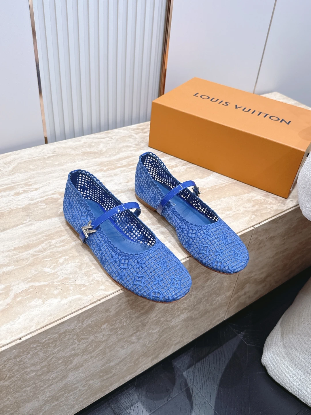 Louis Vuitton Sandals — 0158f01a