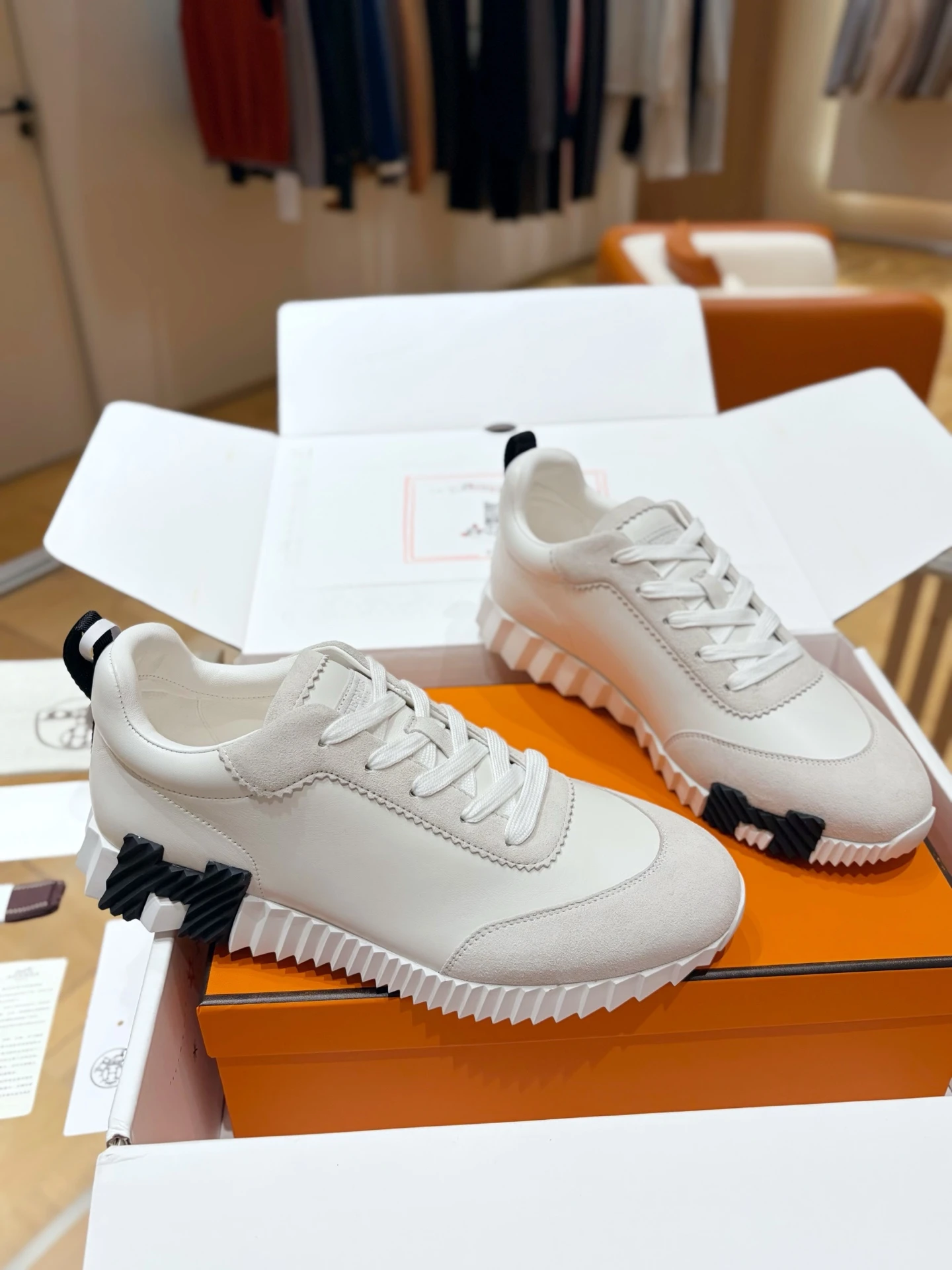 Hermès Sneakers — bb94598e